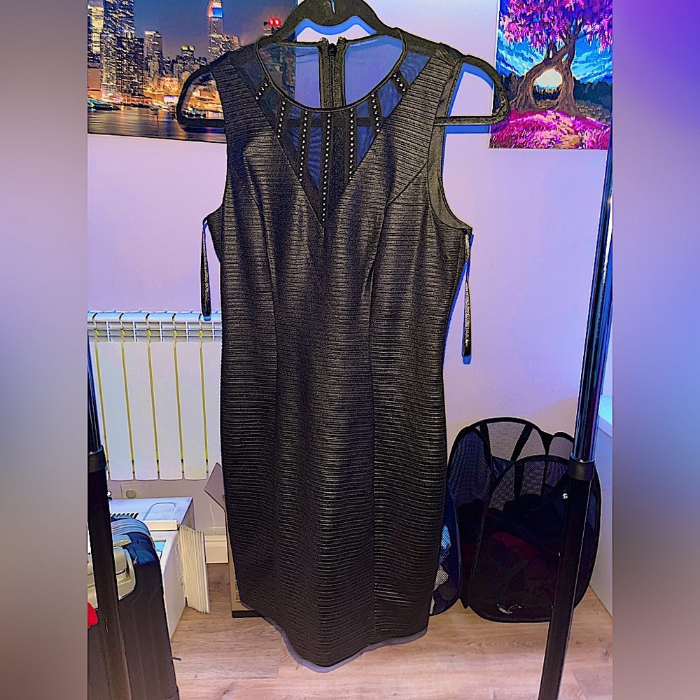 Guess mini black dress, size 4, gorgeous dress to go out in
